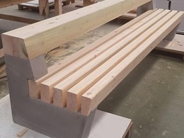 BANCO CON RESPALDO Y MADERA