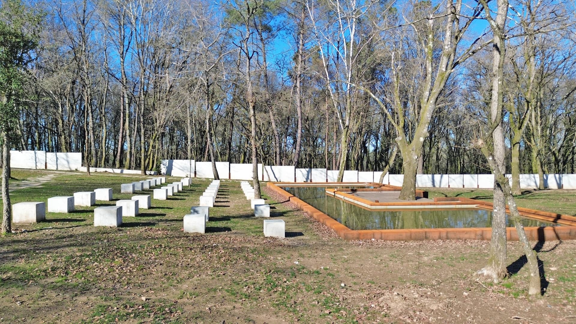Banco hormigón jardín en A Coruña