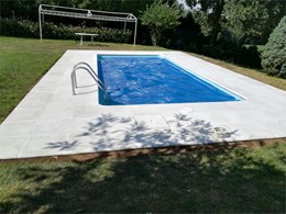 PISCINA MORUXO